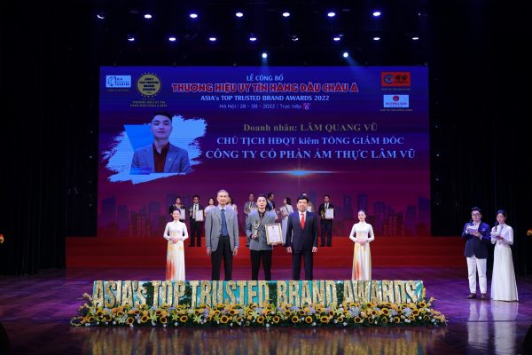 Chuoi Banh Mi Lam Vu 7 Nam Thang Tram Tu 1 Xe Day Den He Thong Ngan Diem Ban 1704 5